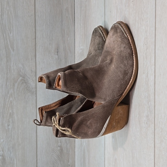 Jeffrey Campbell Women Cutout Side Heels Suede Moto Hobo boots shoes sz 8 - Picture 2 of 15